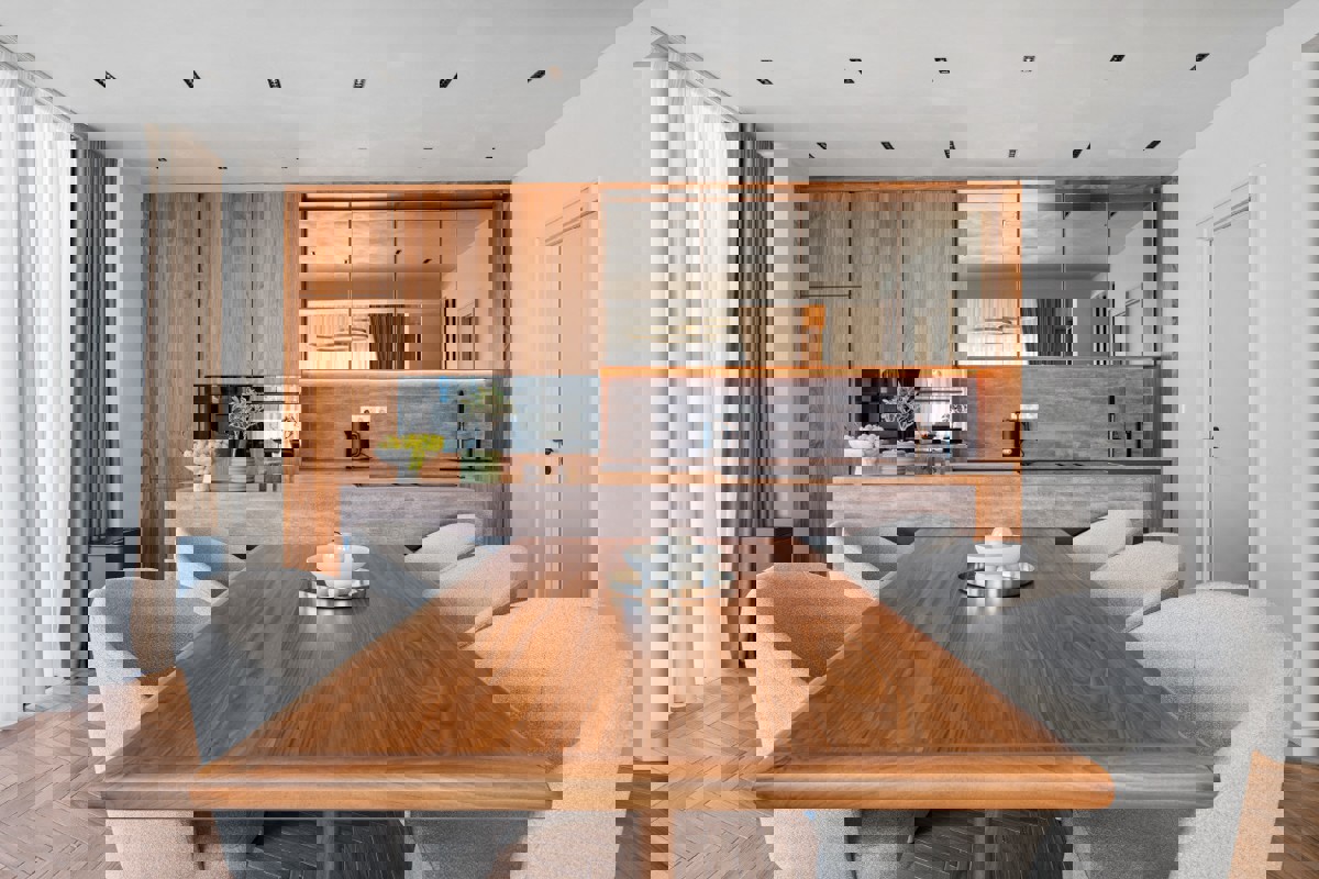 Una speciale villa mediterranea con una spettacolare vista a 360° sul mare, sul lago e sulle isole