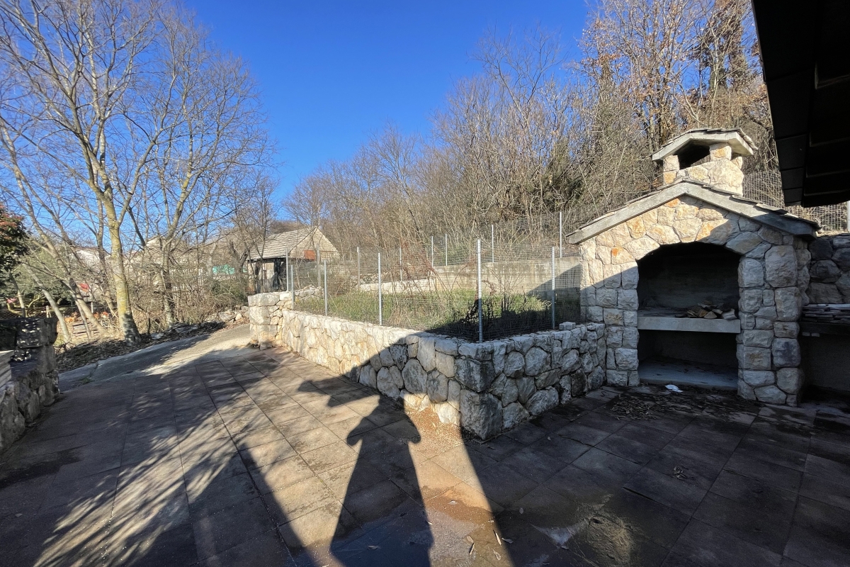 Casa indipendente su due piani