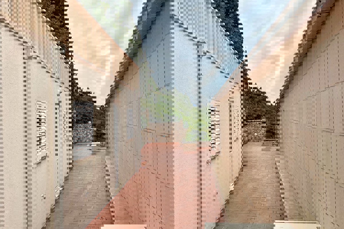 Villa in prima fila mare