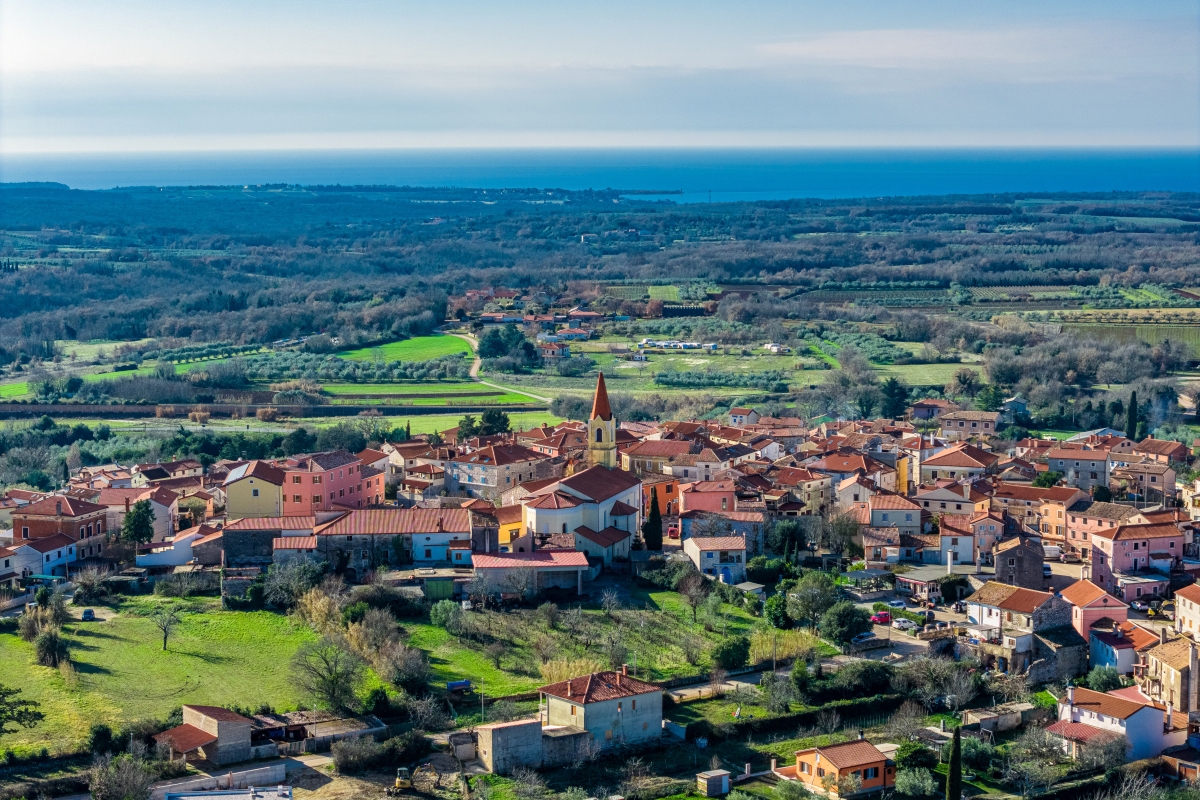 Esclusiva villa moderna con vista mare e oasi benessere privata