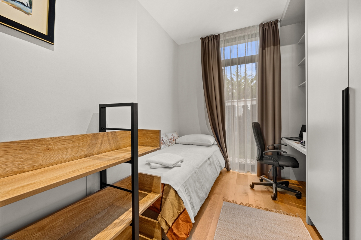 Esclusiva villa moderna con vista mare e oasi benessere privata