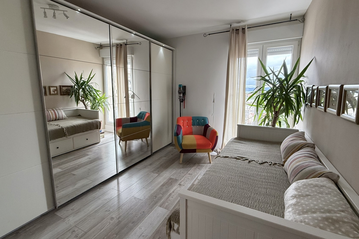 Moderno appartamento con due camere da letto in posizione privilegiata