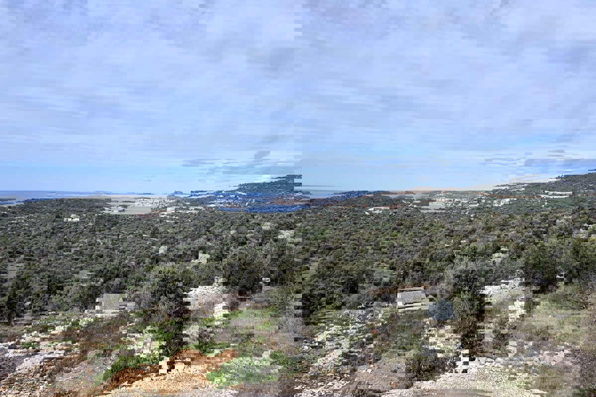 Casa indipendente con piscina e vista mare