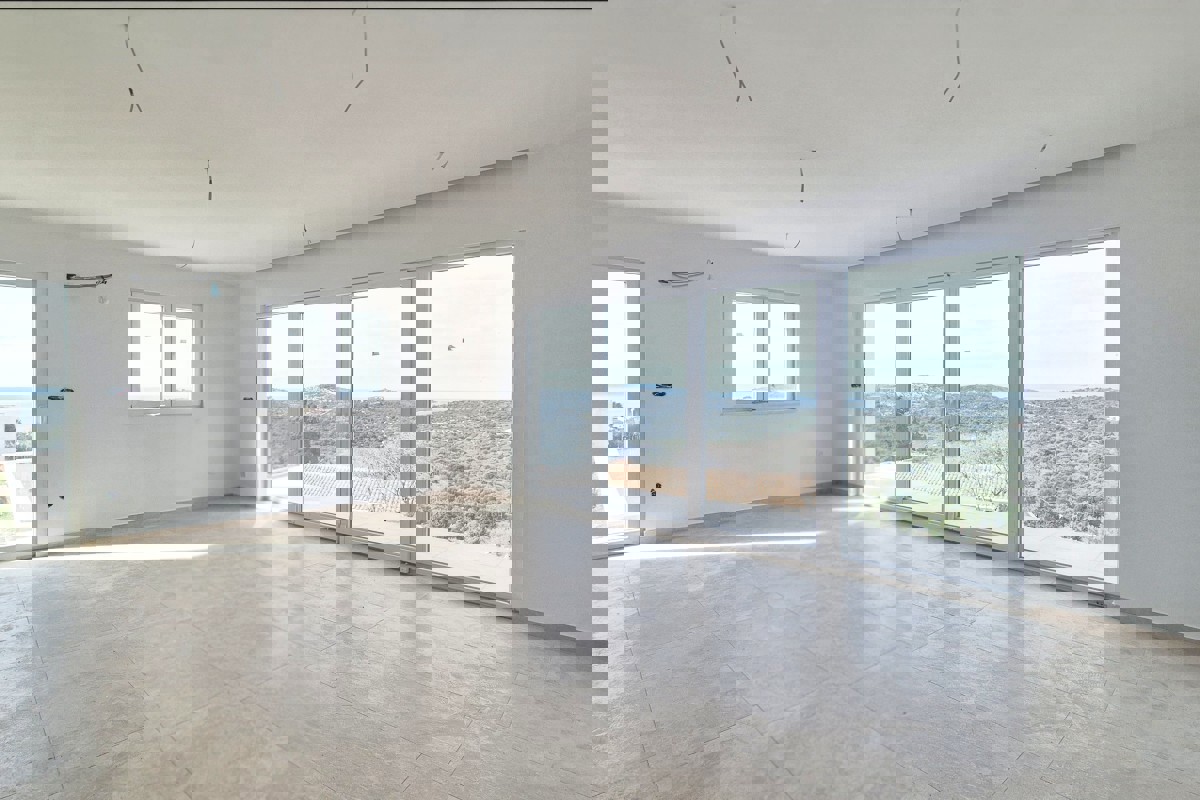 Casa indipendente con piscina e vista mare