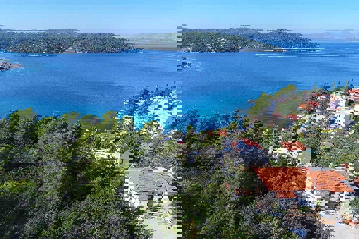 Terreno edificabile con vista mare