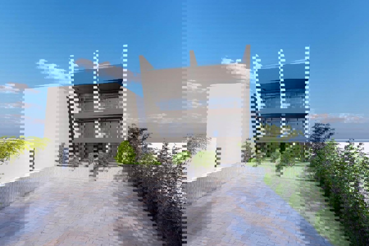 Appartamento di lusso in un nuovo edificio con piscina