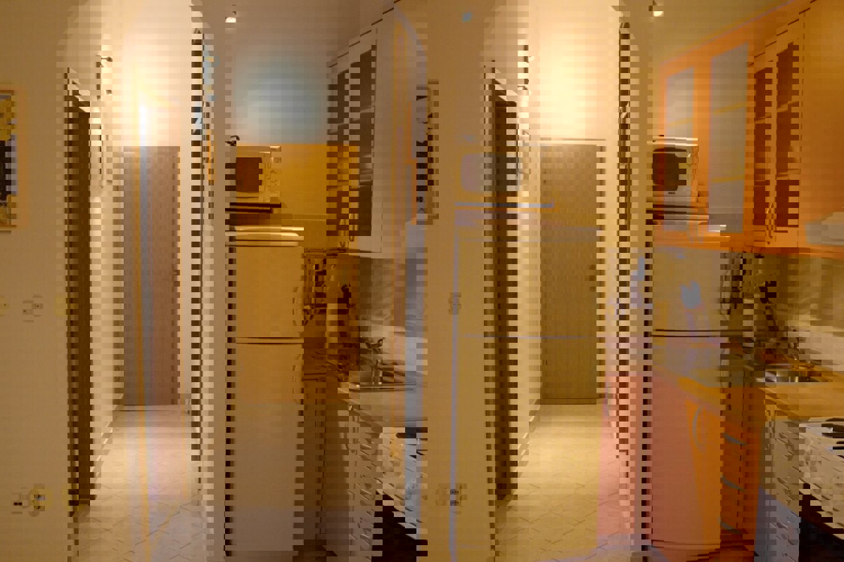 Palazzo residenziale con vista mare