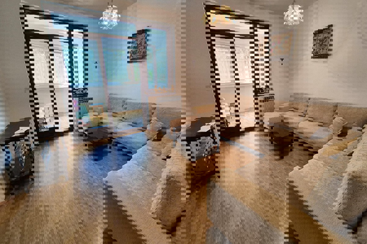 Appartamento con una camera da letto vicino al mare