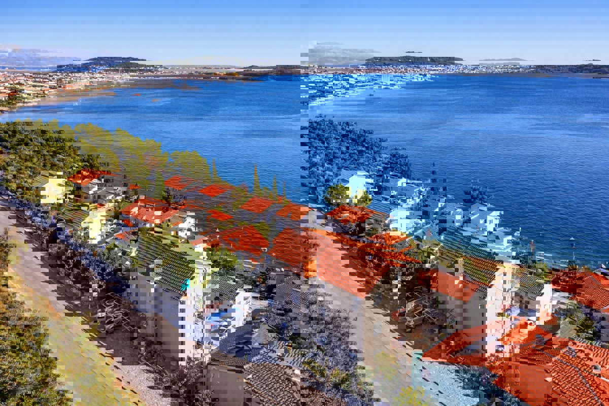 Terreno edificabile in posizione privilegiata con vista mare