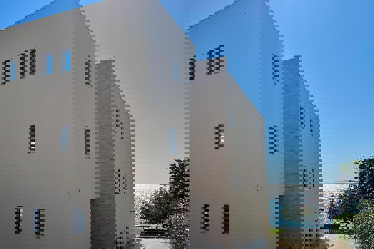 Appartamento bilocale con vista mare