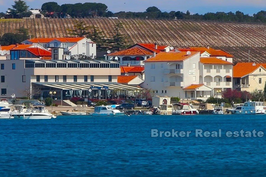 Palazzina Zadar prima fila al mare