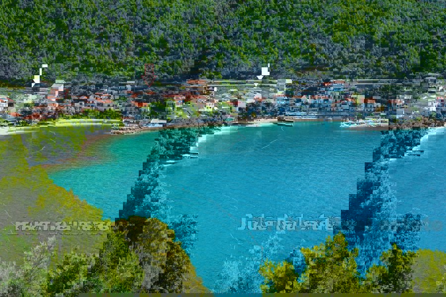 Drvenik, affascinante condominio con vista mare