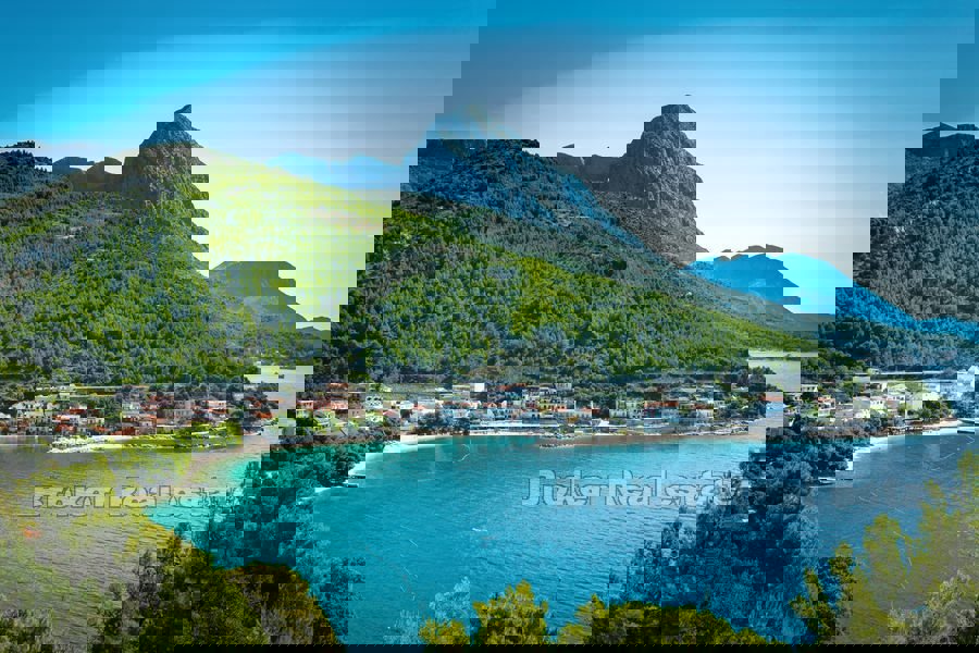 Drvenik, affascinante condominio con vista mare