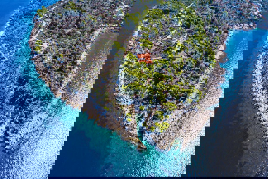 Una proprietà isolata unica su una piccola isola