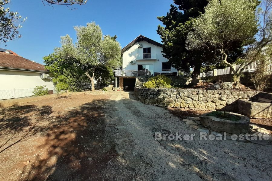 Casa indipendente con vista mare