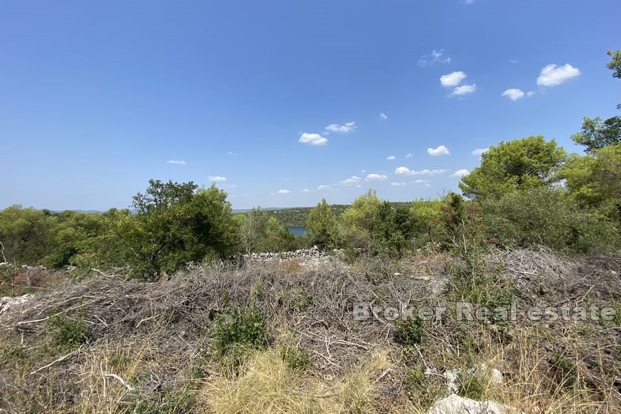 Terreno agricolo prima fila mare