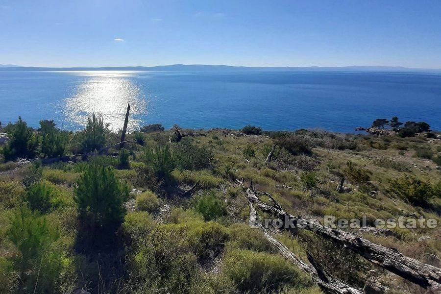 Terreno edificabile con vista panoramica sul mare