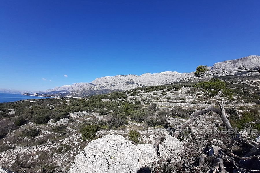 Terreno edificabile con vista panoramica sul mare