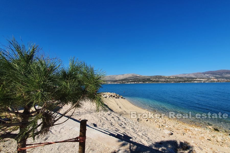 Casa con appartamenti vicino alla spiaggia e al mare