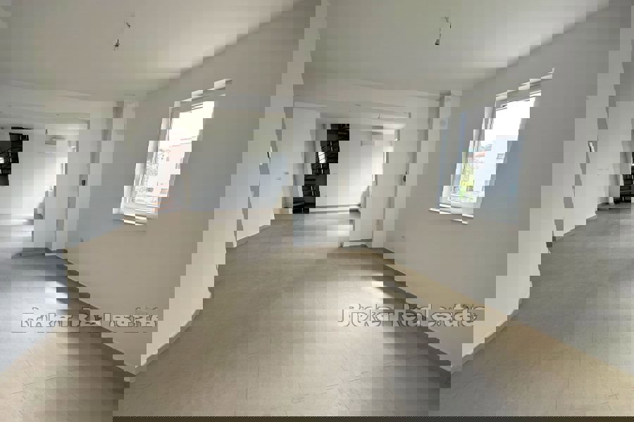 Attico in seconda fila al mare