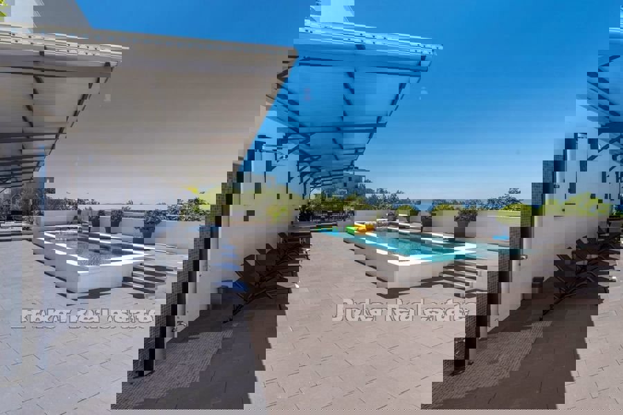 Villa di lusso con vista mare