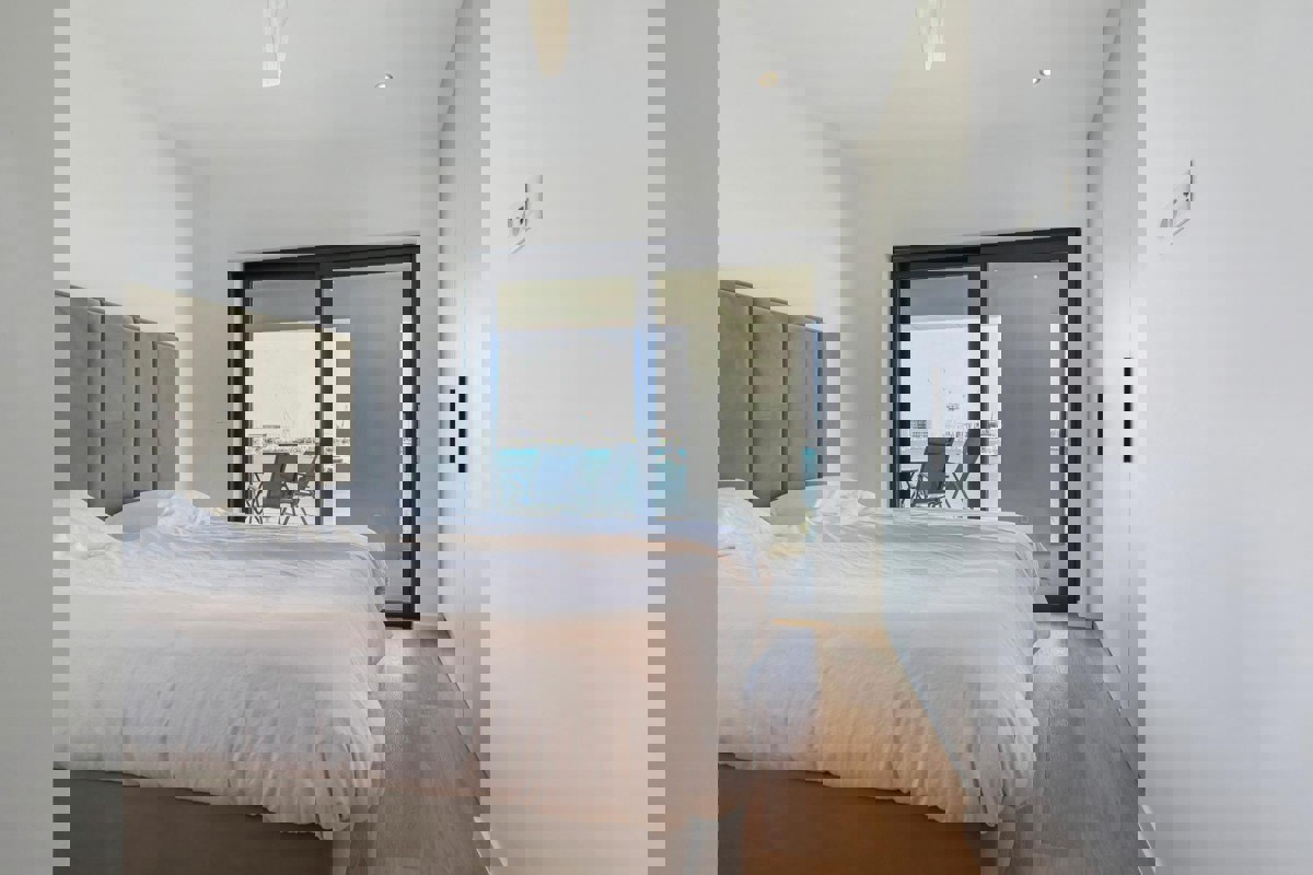 Appartamento con due camere da letto in prima fila sul mare