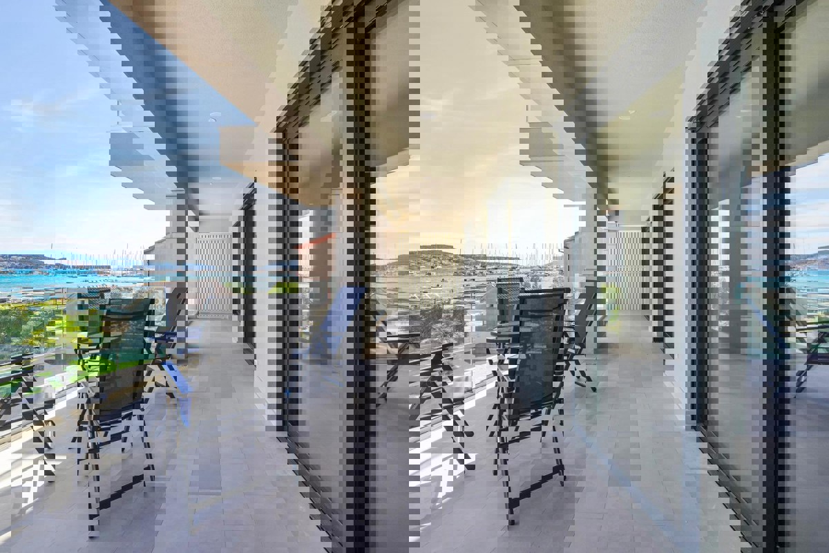 Appartamento con due camere da letto in prima fila sul mare