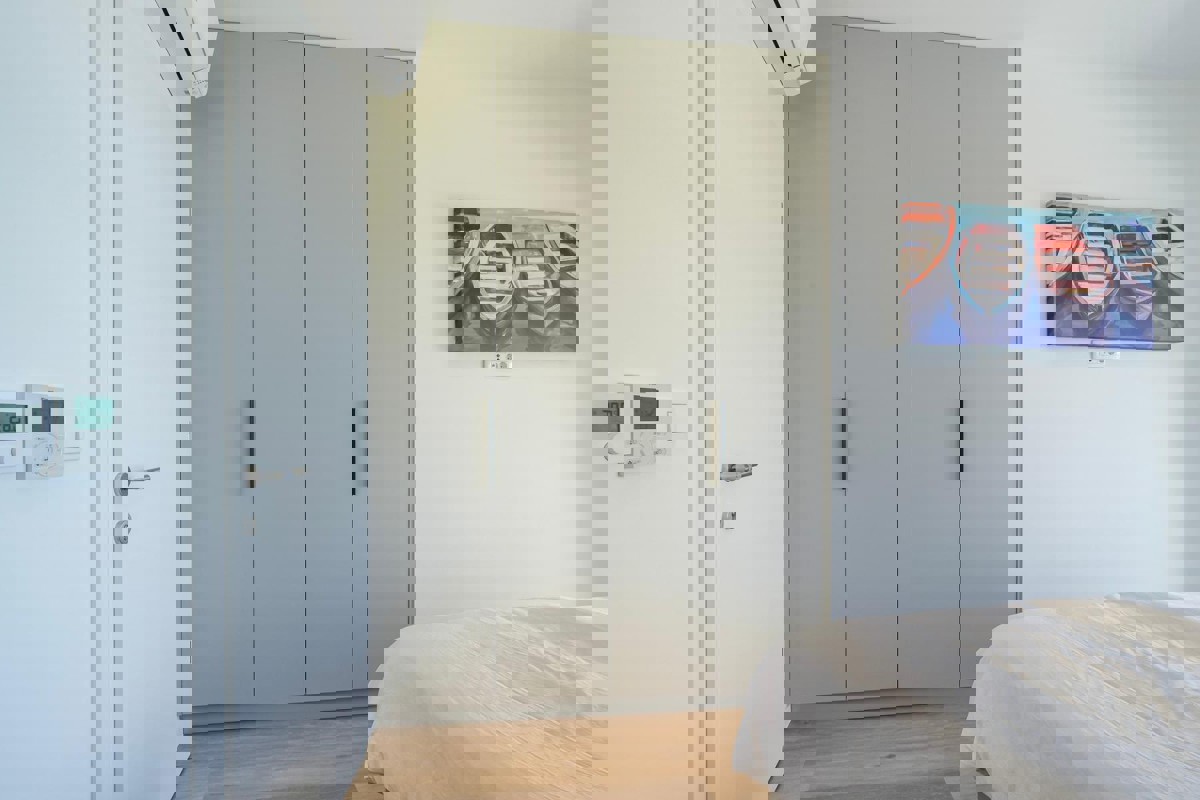 Appartamento con due camere da letto in prima fila sul mare