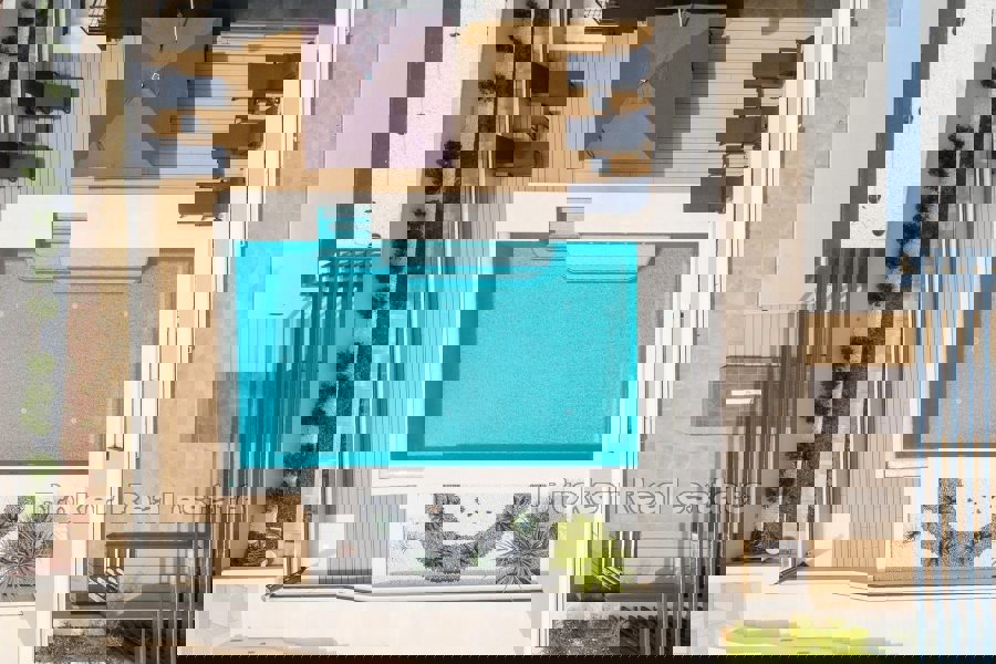 Villa di lusso con piscina e vista mare