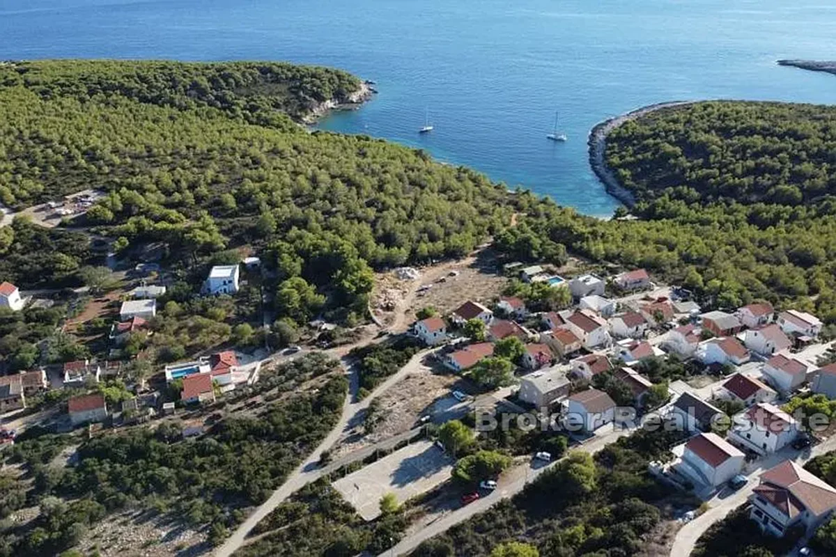 Terreno con vista mare e progetto