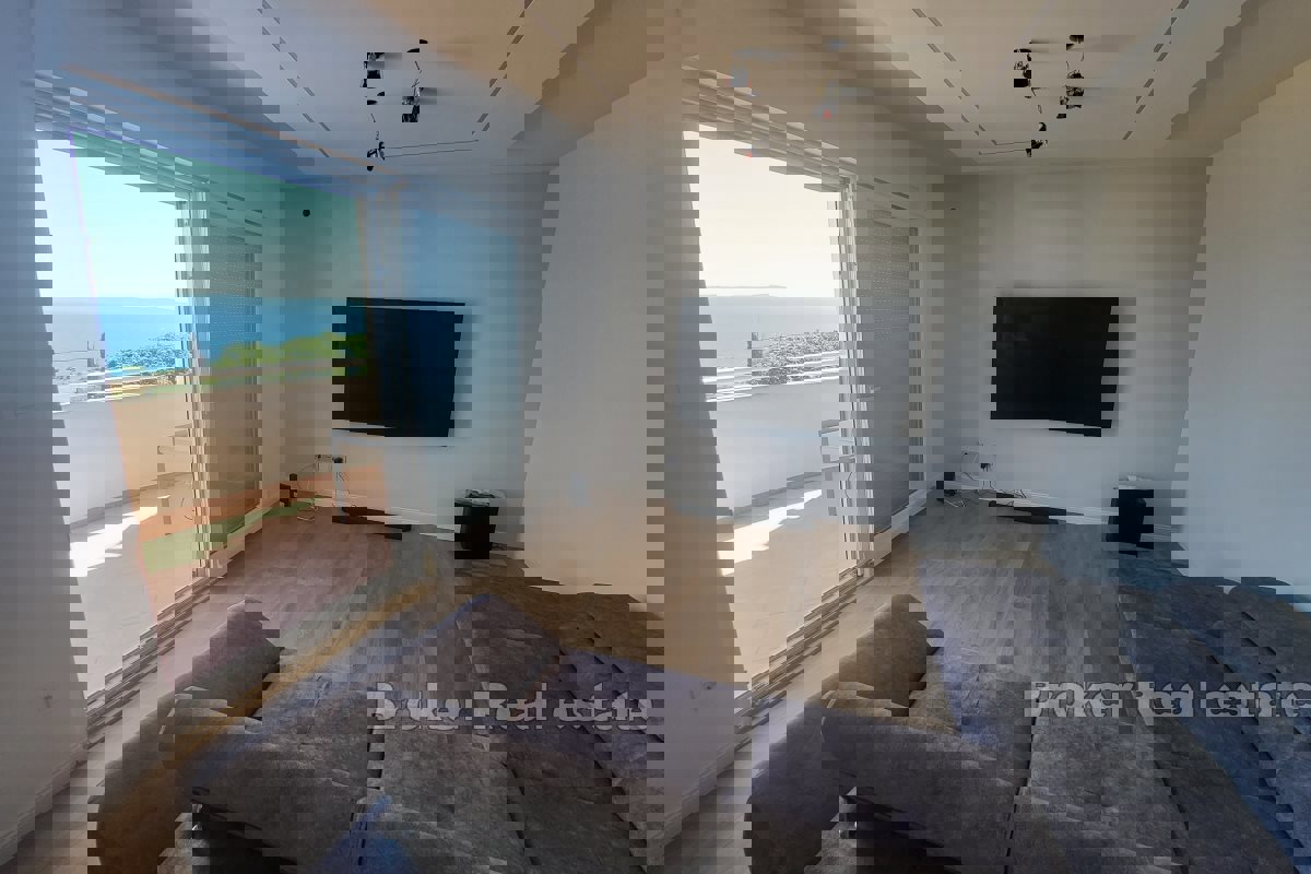 Bellissimo appartamento con vista sul mare