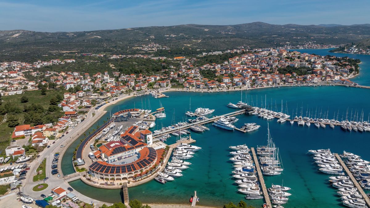 Villa con vista mare aperta