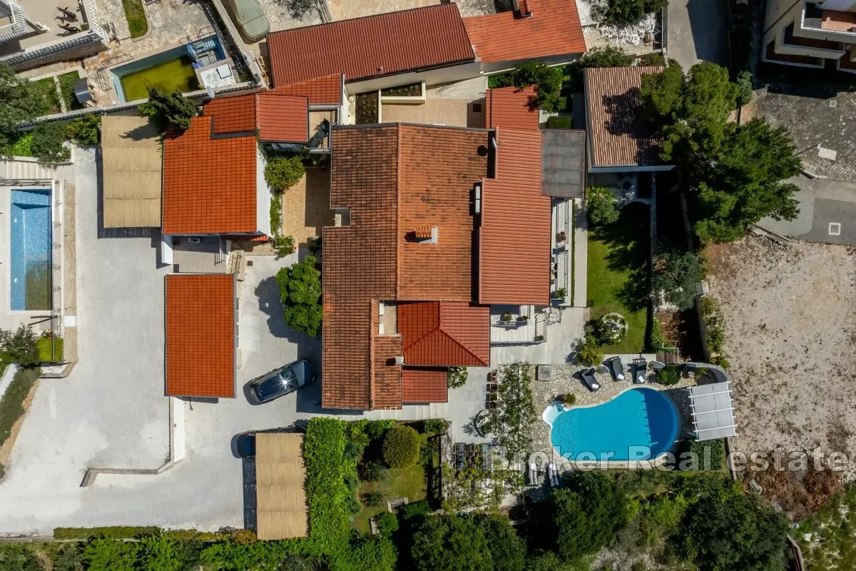 Villa con vista mare aperta