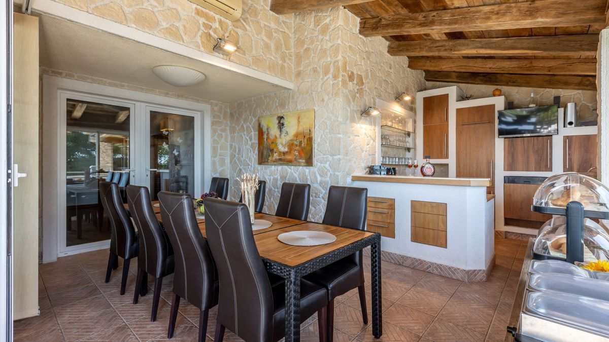 Villa con vista mare aperta