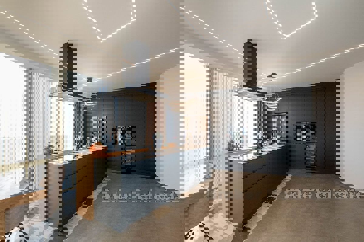 Attico vista mare in posizione dominante