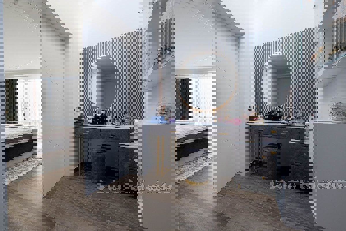 Attico vista mare in posizione dominante