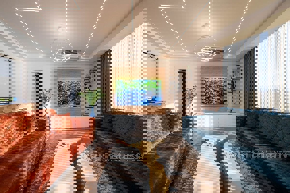 Attico vista mare in posizione dominante