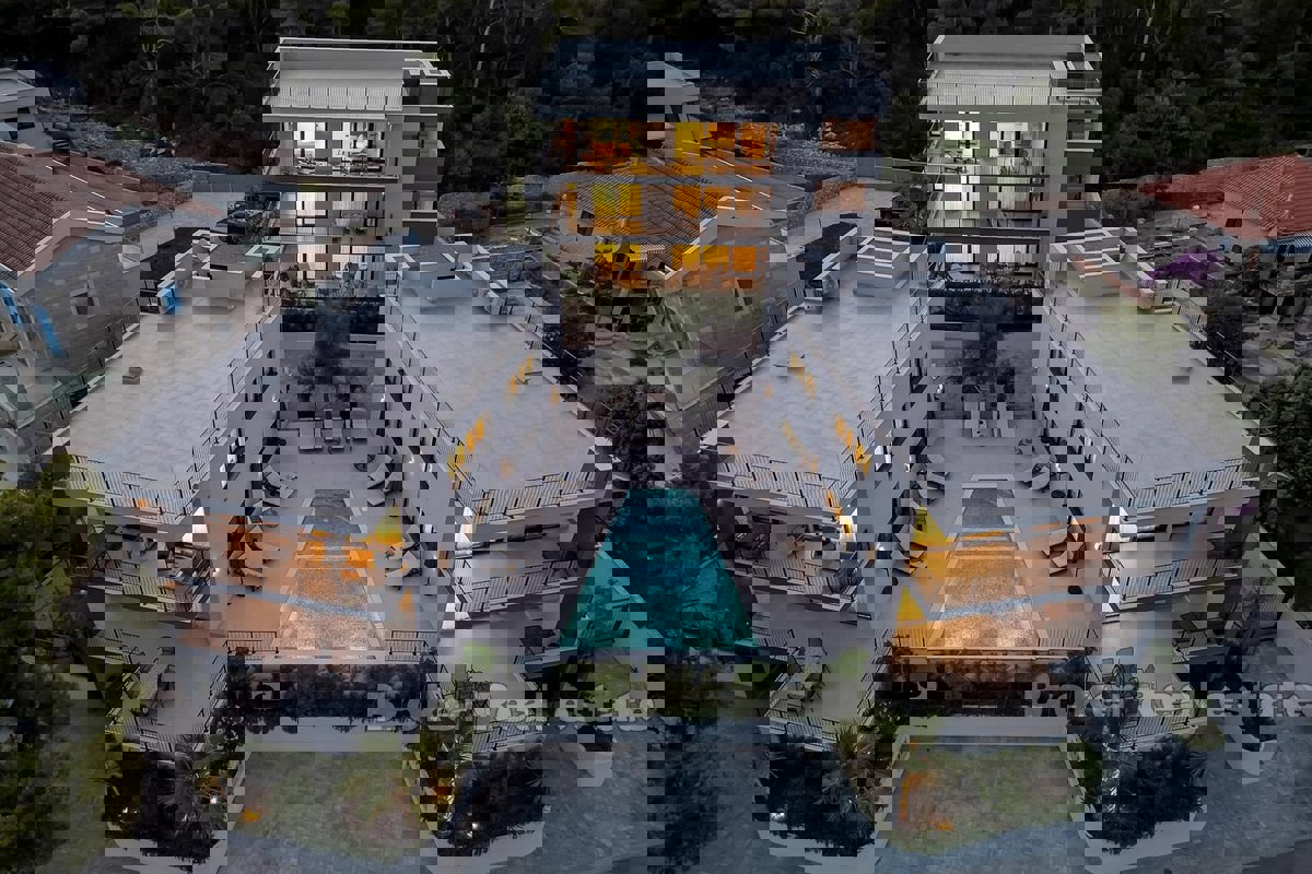 Appartamento di lusso in prima fila sul mare