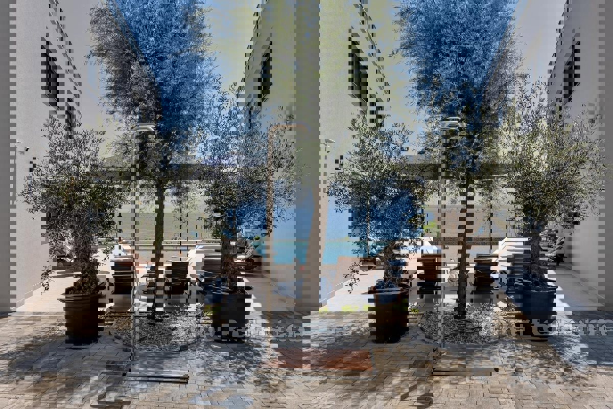 Appartamento di lusso in prima fila sul mare