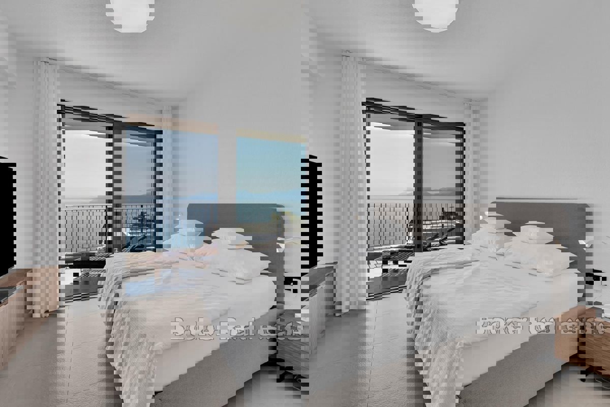 Appartamento di lusso in prima fila sul mare