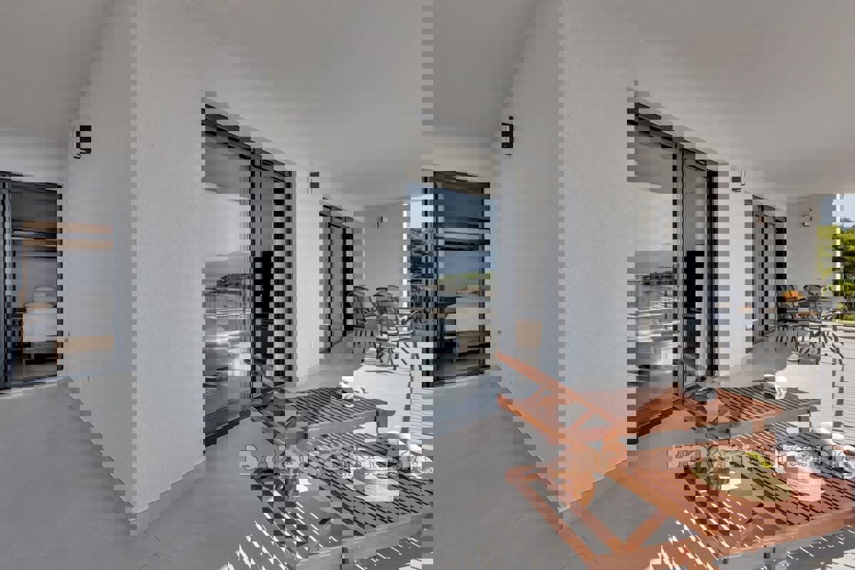 Appartamento di lusso in prima fila sul mare