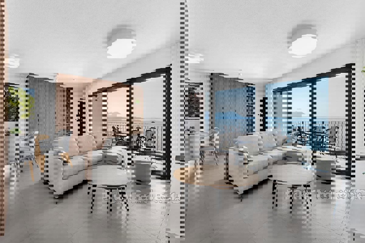 Appartamento di lusso in prima fila sul mare