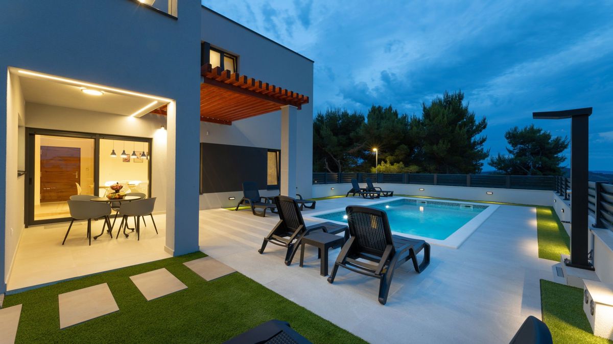 Lussuosa villa con vista mare