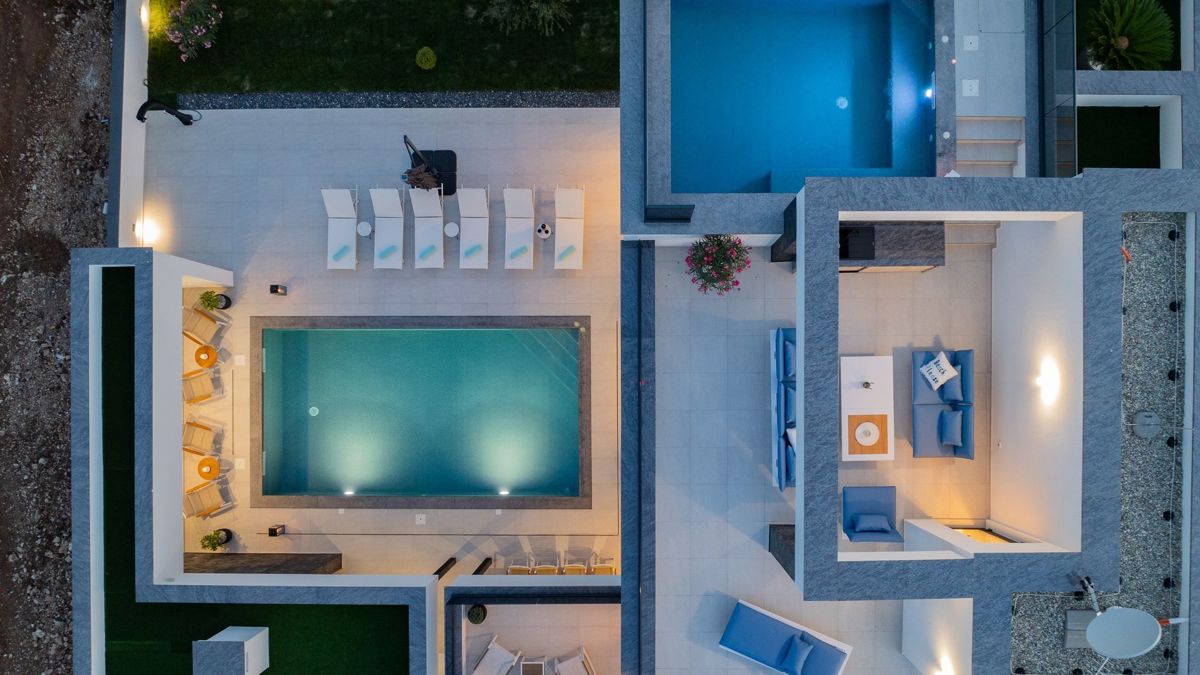 Villa moderna in posizione tranquilla vicino al mare