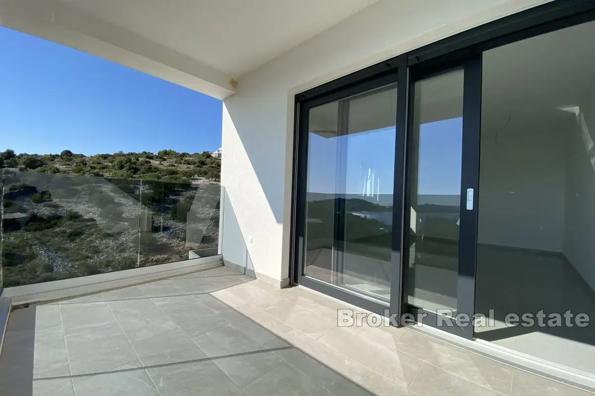 Appartamenti in un edificio appena completato con vista mare