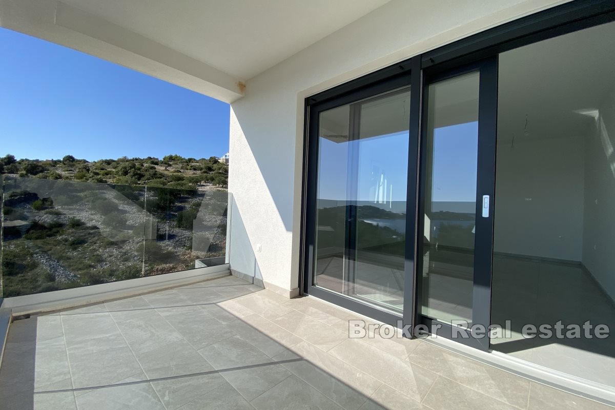 Appartamenti in un edificio appena completato con vista mare