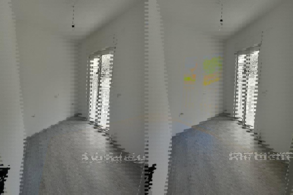 Appartamento con tre camere da letto con vista mare