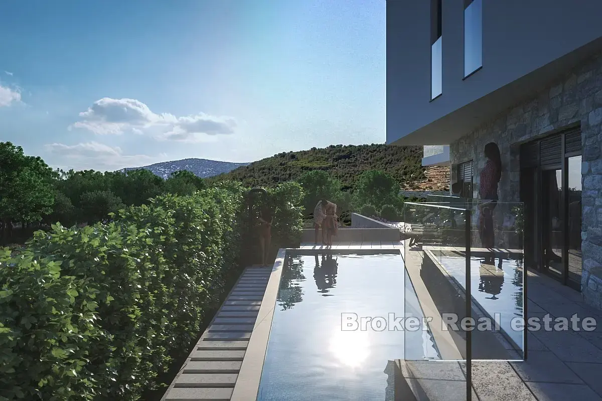 Villa di nuova costruzione con piscina e vista mare