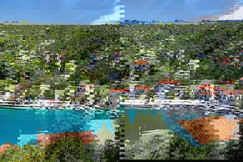 Bella nuova casa su tre piani, in vendita