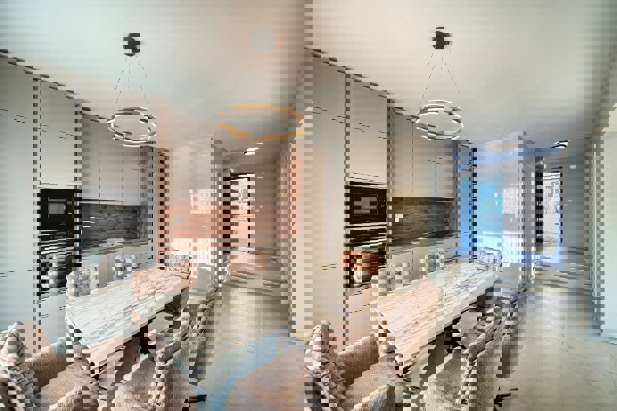 Villa moderna - prima fila al mare vicino a Rogoznica